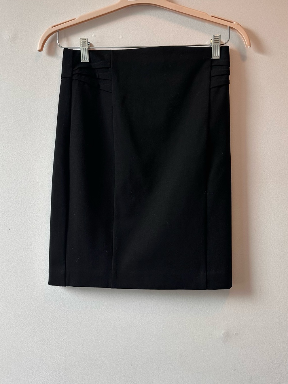 Express size 4 Black Pencil Skirt - Women's Professional Skirt